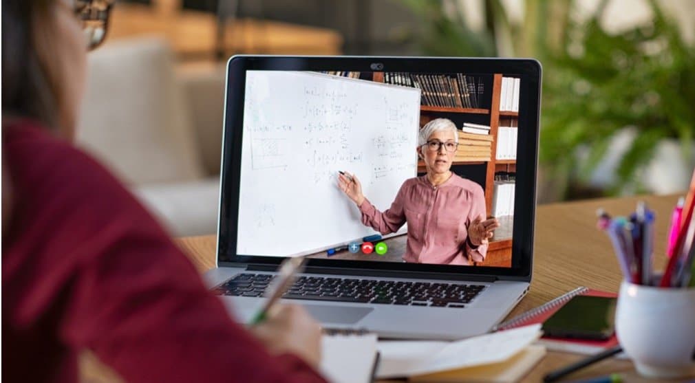 College applicant learning remotely